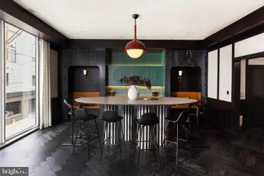 1810-34 E BOSTON ST #205