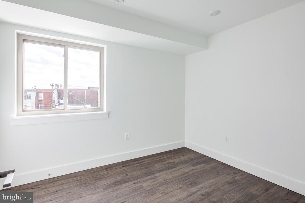1155 S 15TH ST #UNIT 401