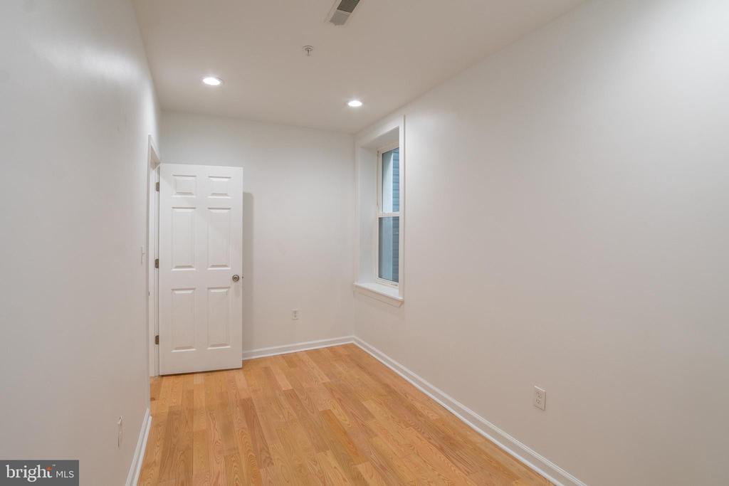 1241 S 15TH ST #LOWER UNIT