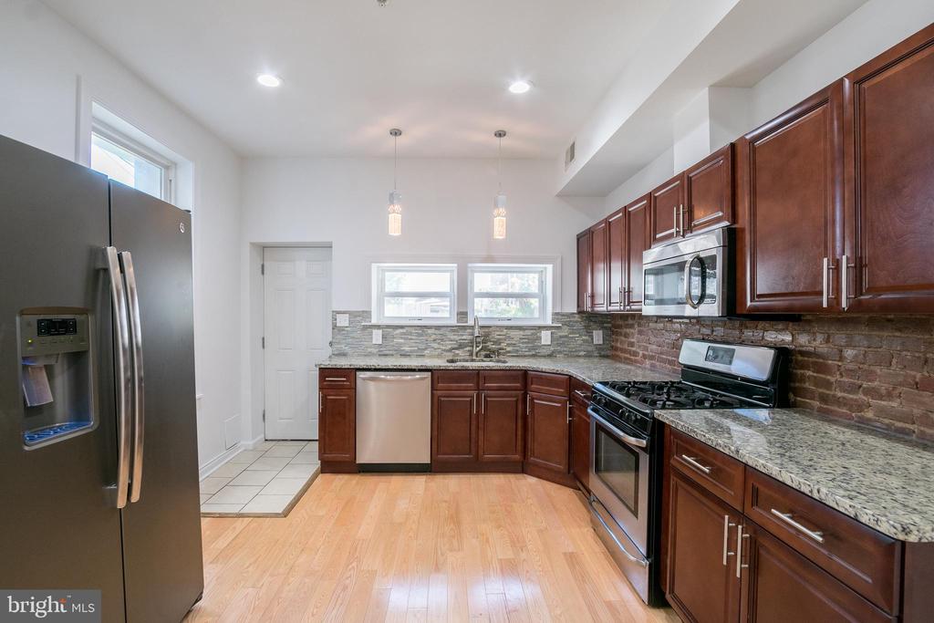 1241 S 15TH ST #LOWER UNIT