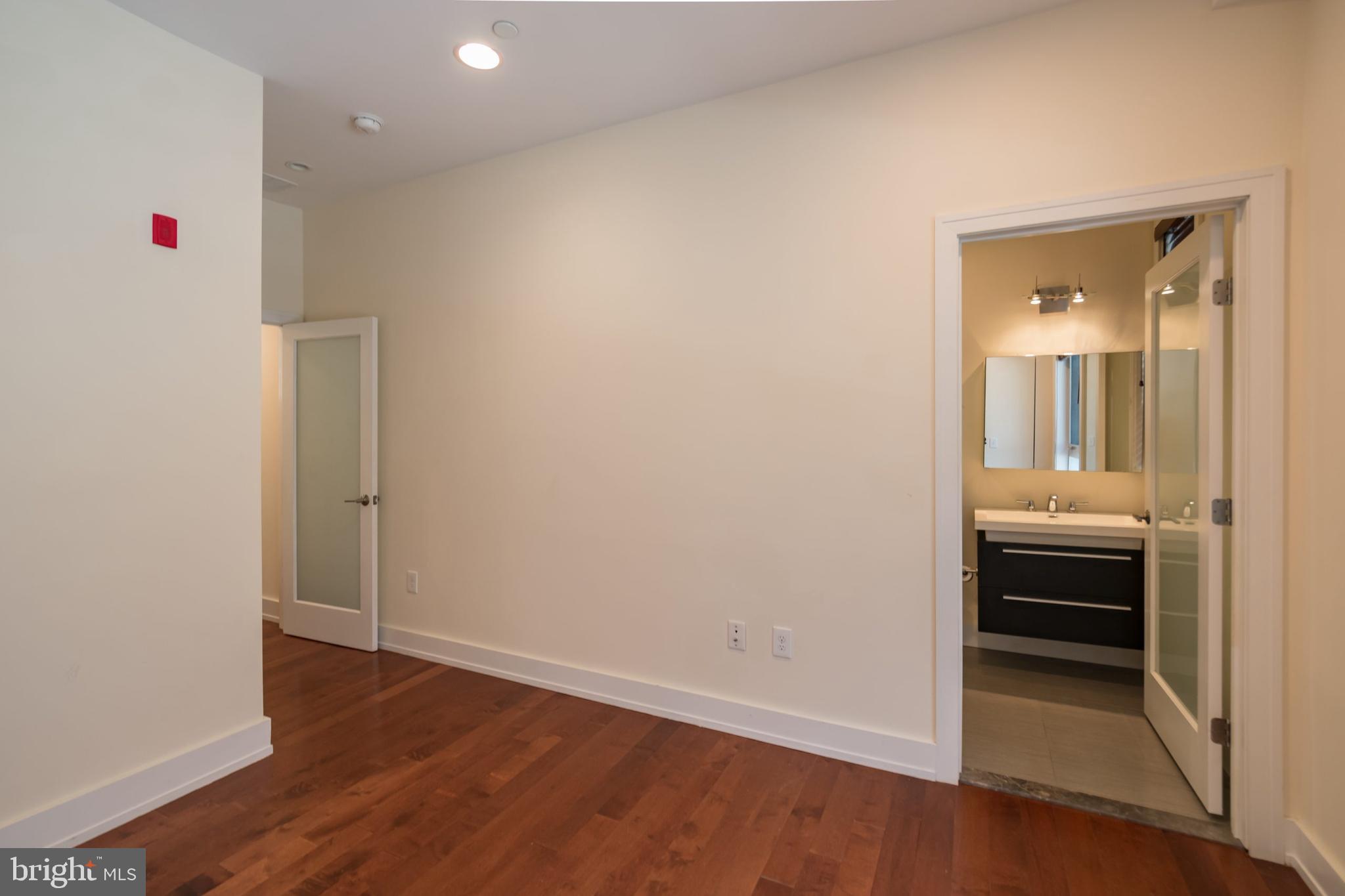 1500 N PALETHORP ST #UNIT 11