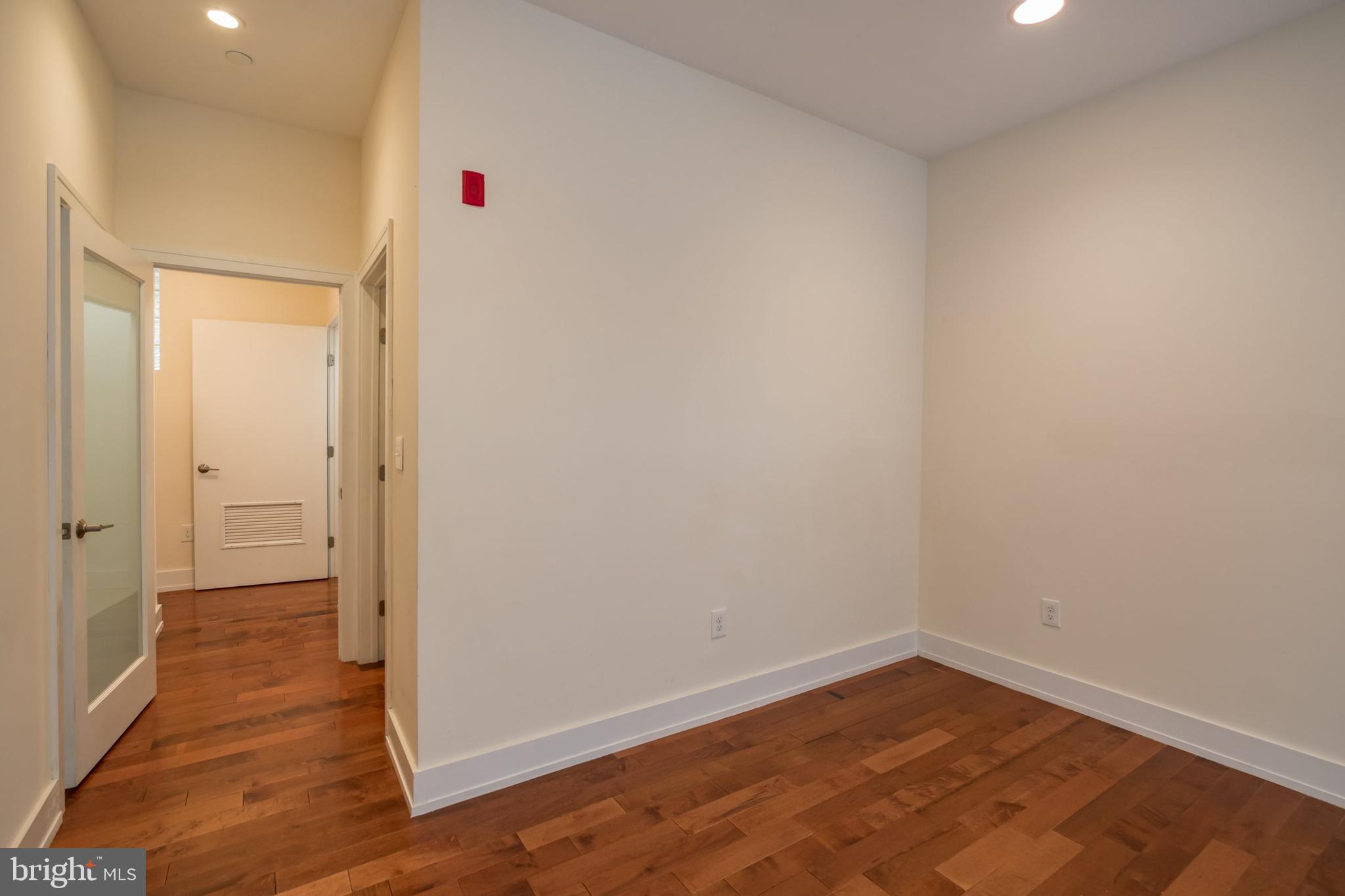 1500 N PALETHORP ST #UNIT 11