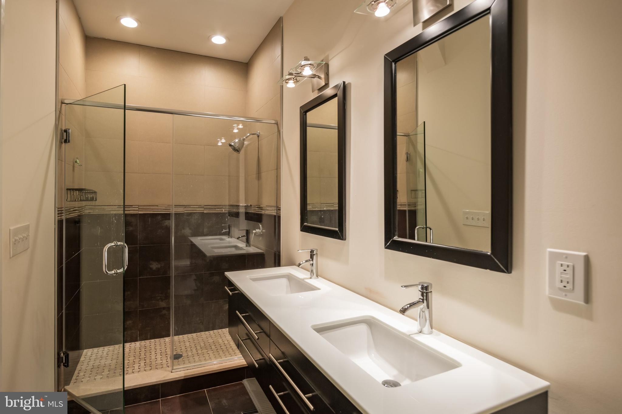 1500 N PALETHORP ST #UNIT 11