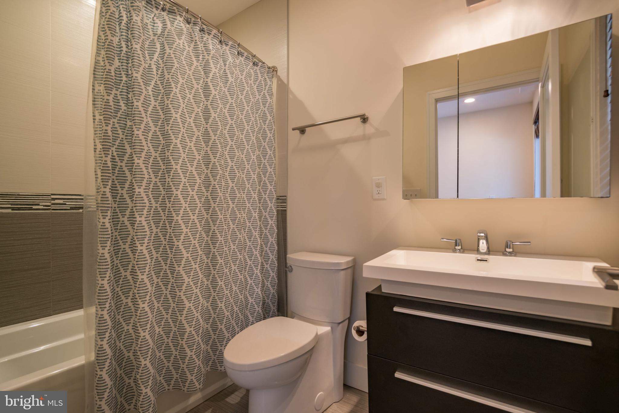 1500 N PALETHORP ST #UNIT 11