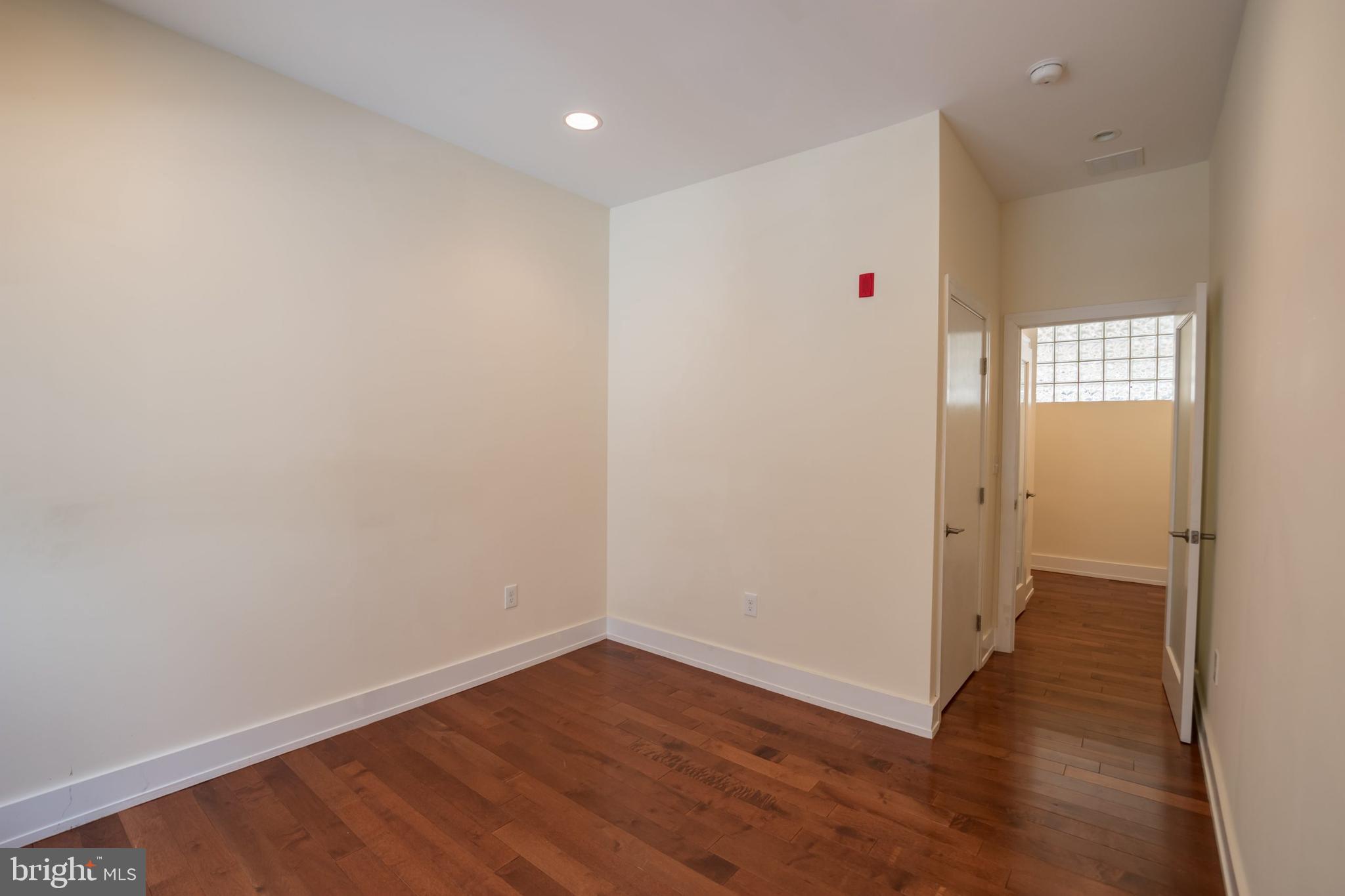 1500 N PALETHORP ST #UNIT 11