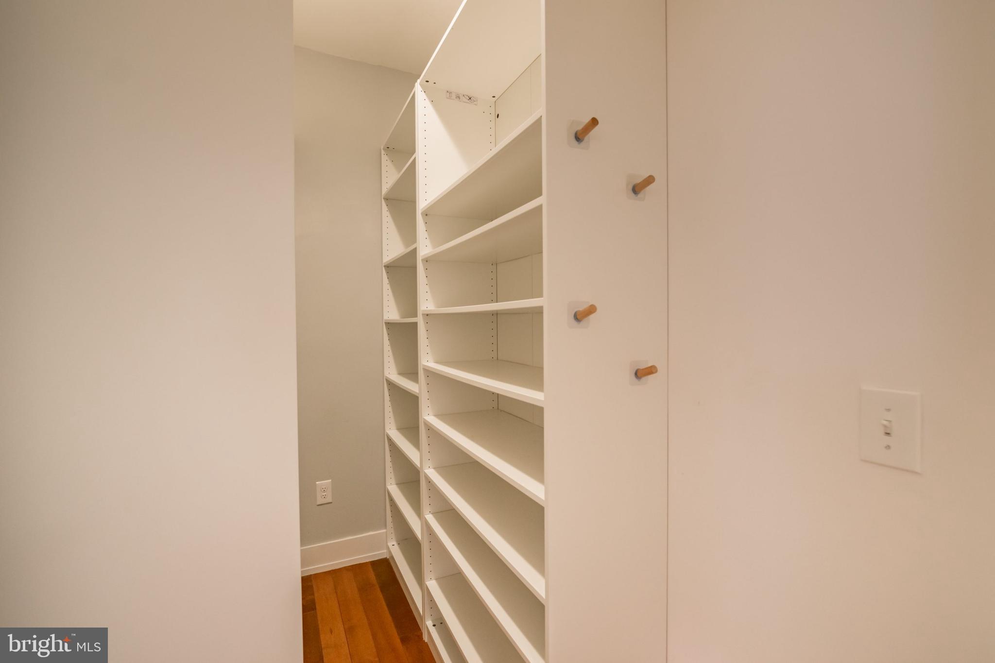 1500 N PALETHORP ST #UNIT 11