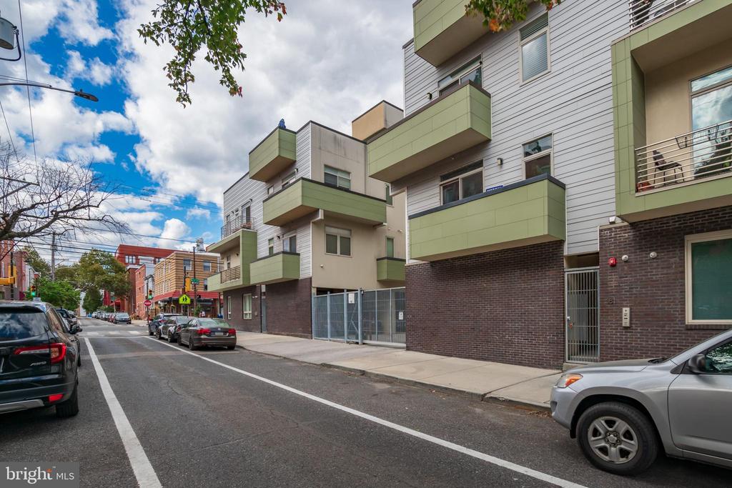 1500 N PALETHORP ST #UNIT 11