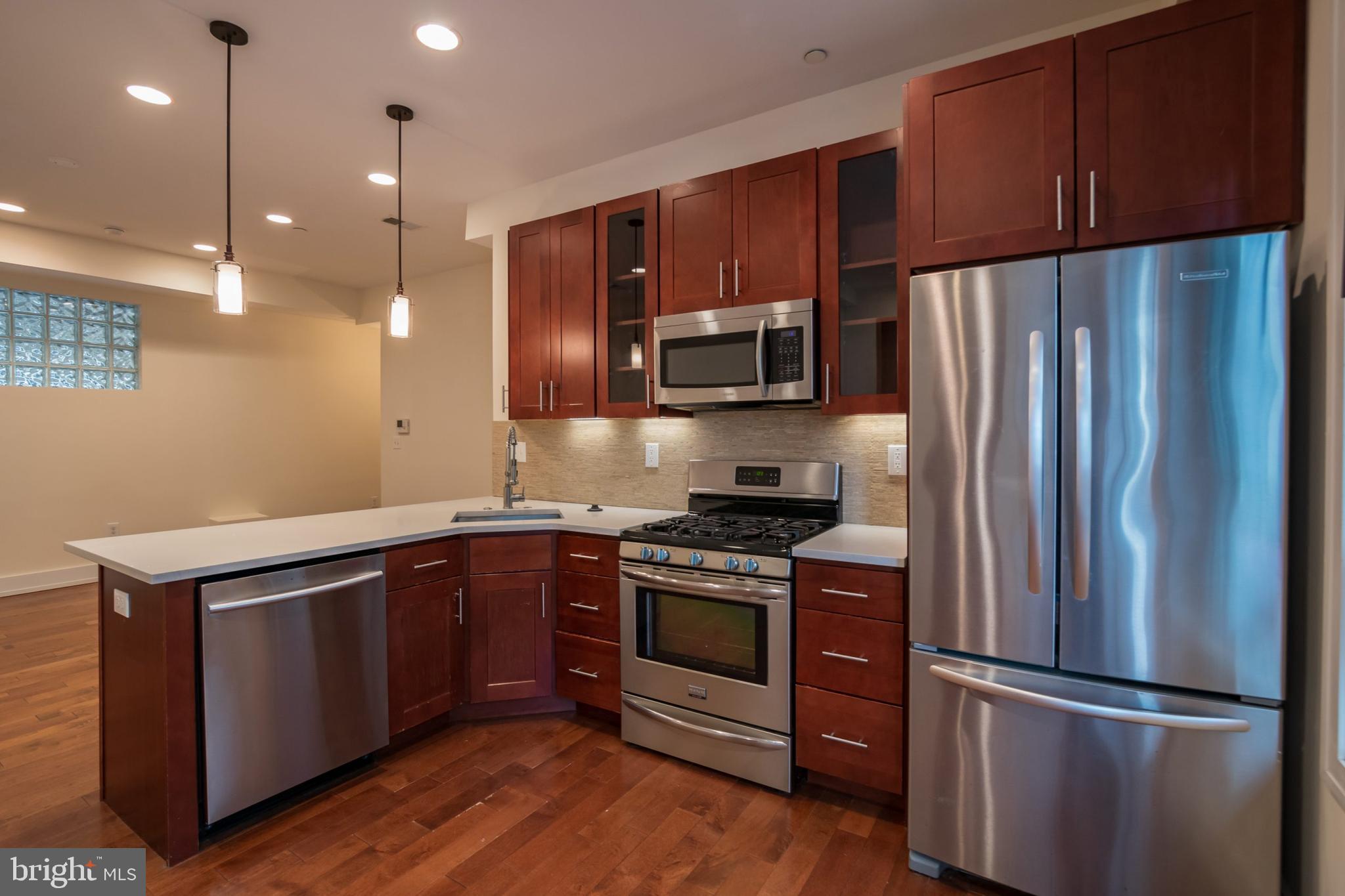 1500 N PALETHORP ST #UNIT 11