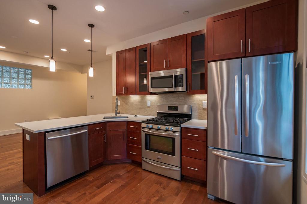 1500 N PALETHORP ST #UNIT 11