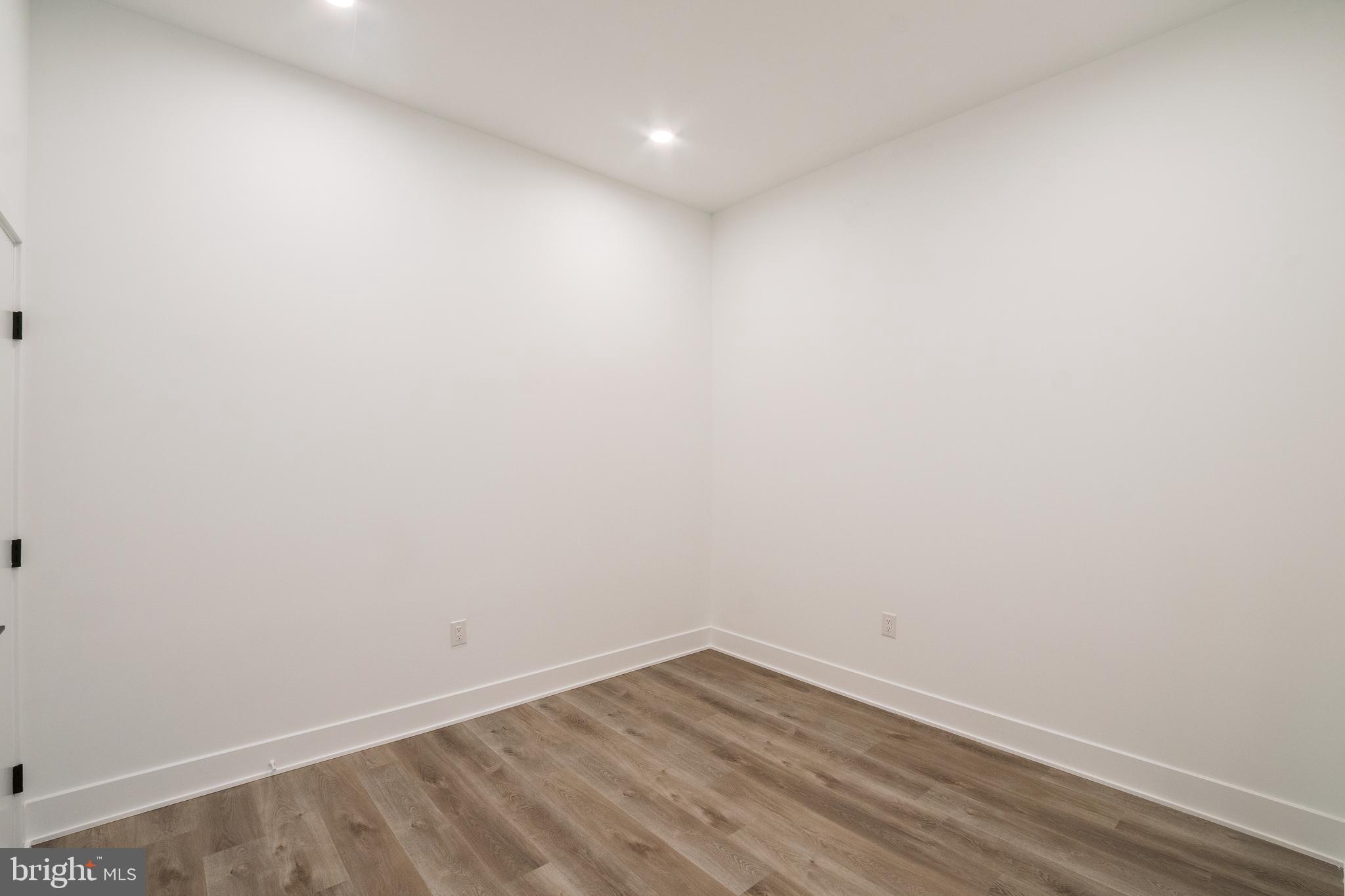 1420 POINT BREEZE AVE #UNIT 101