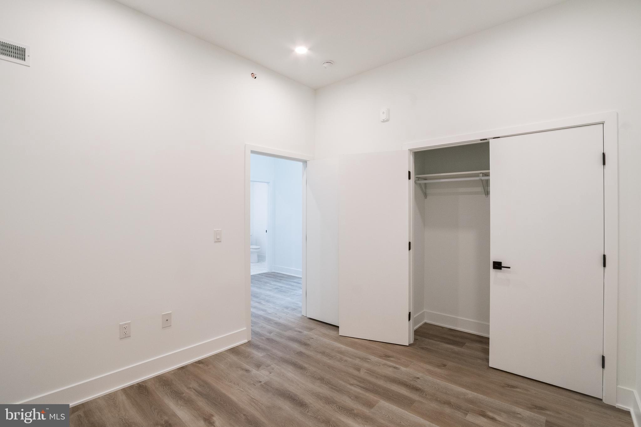 1420 POINT BREEZE AVE #UNIT 101