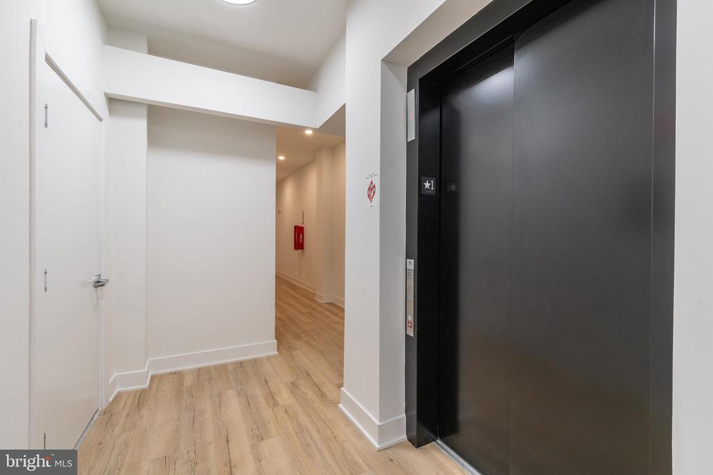 629 W GIRARD AVE #UNIT 501