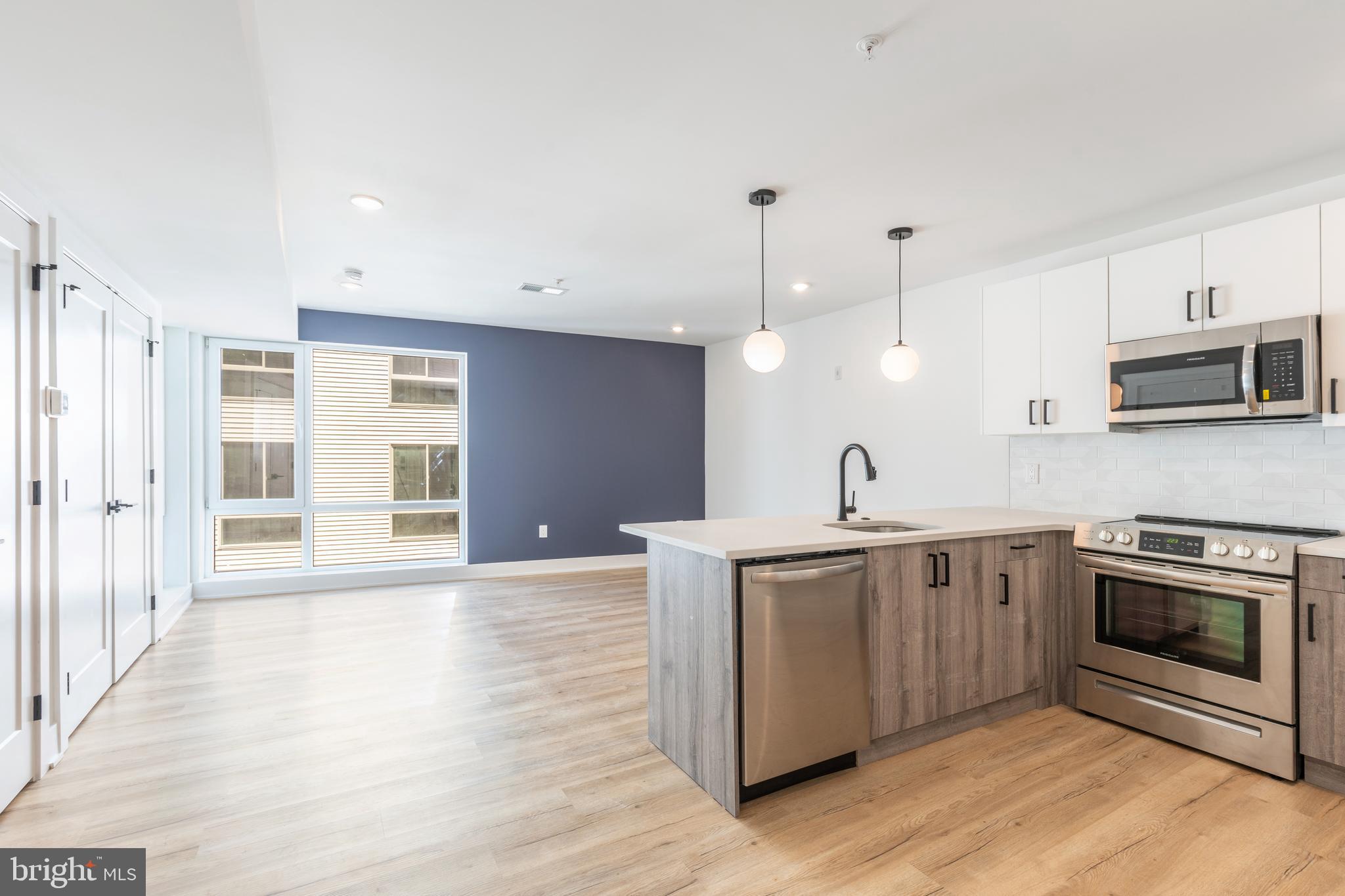 629 W GIRARD AVE #UNIT 501