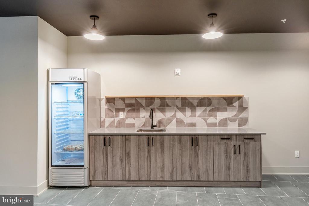 629 W GIRARD AVE #UNIT 501