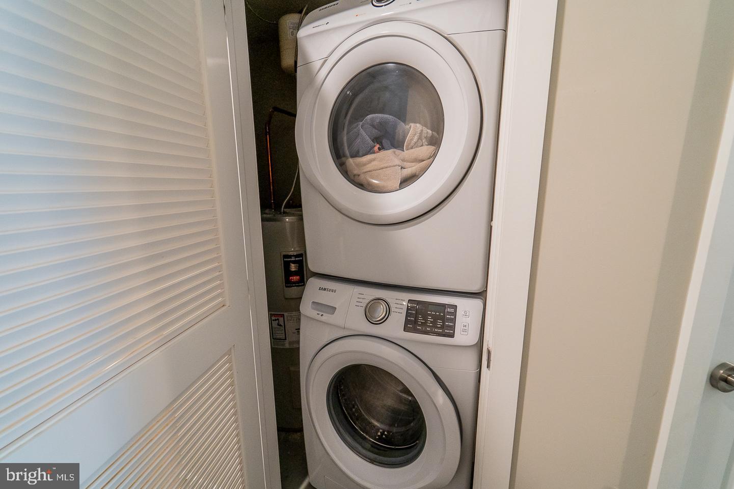 1607 CATHARINE ST #UNIT 2G