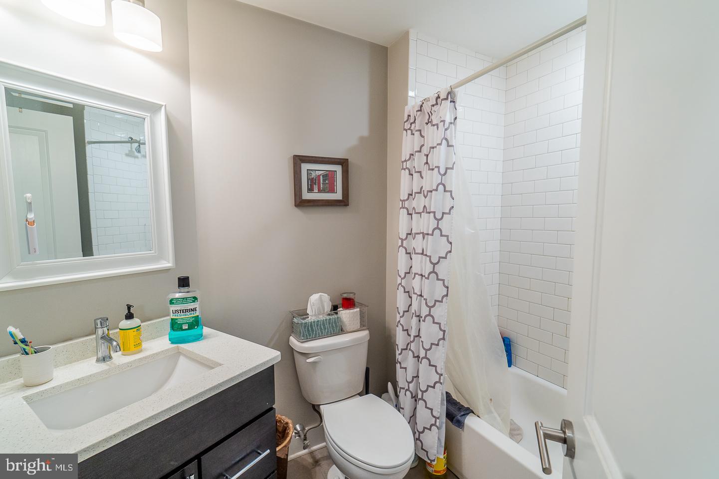 1607 CATHARINE ST #UNIT 2G