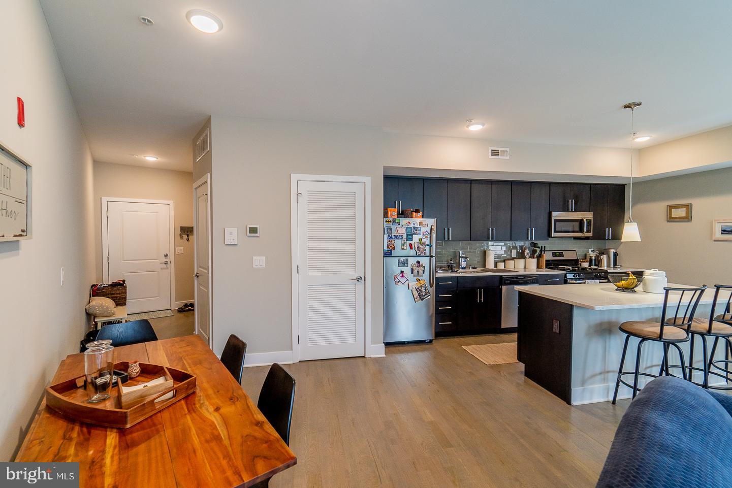 1607 CATHARINE ST #UNIT 2G