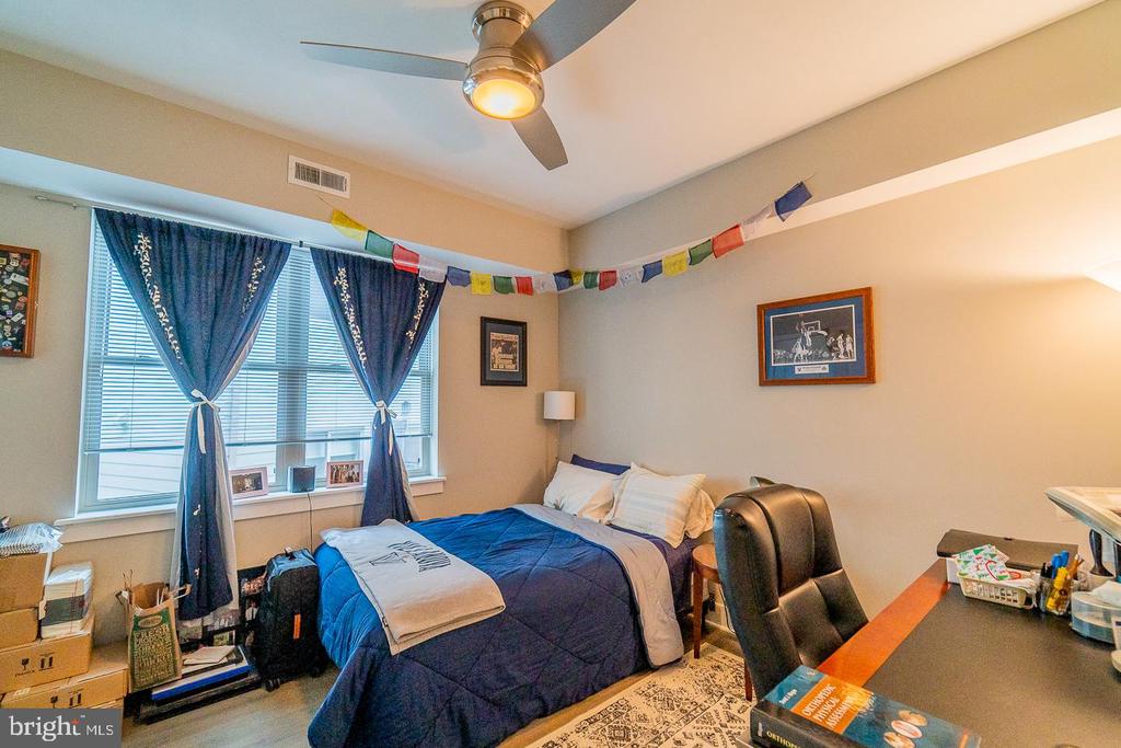 1607 CATHARINE ST #UNIT 2G