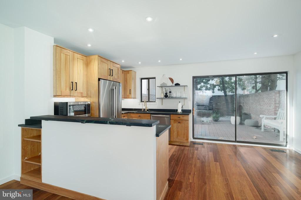 10 APPLETREE CT