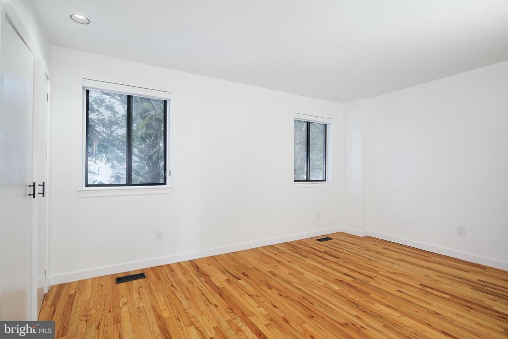 10 APPLETREE CT