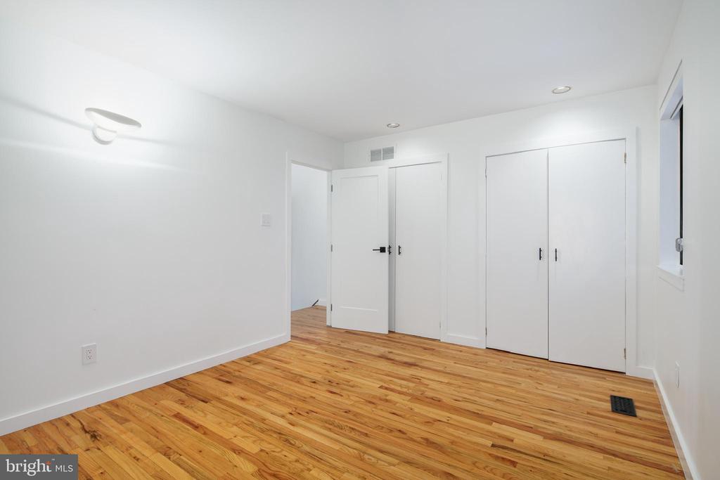 10 APPLETREE CT