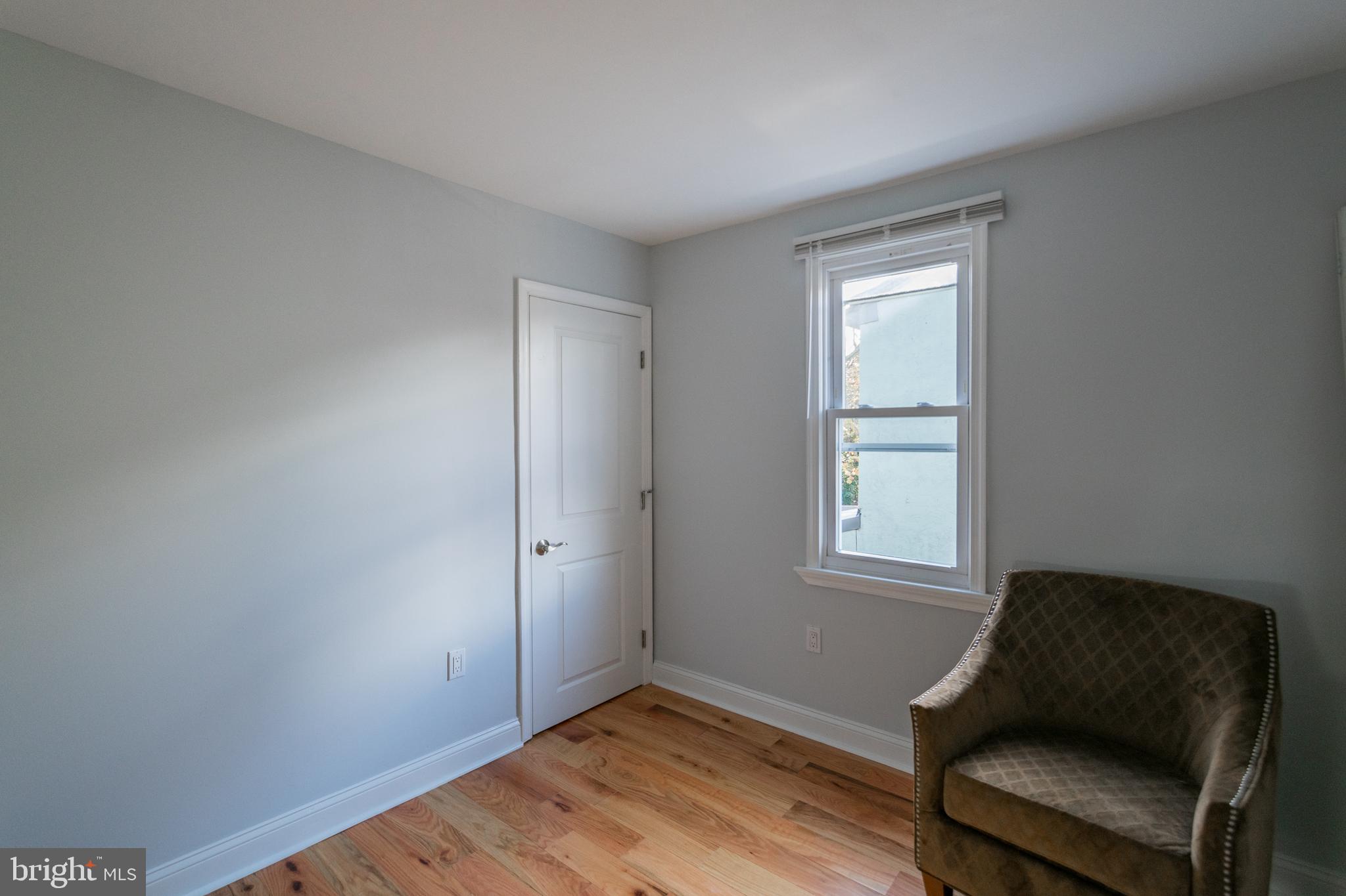 304 W MOUNT PLEASANT AVE