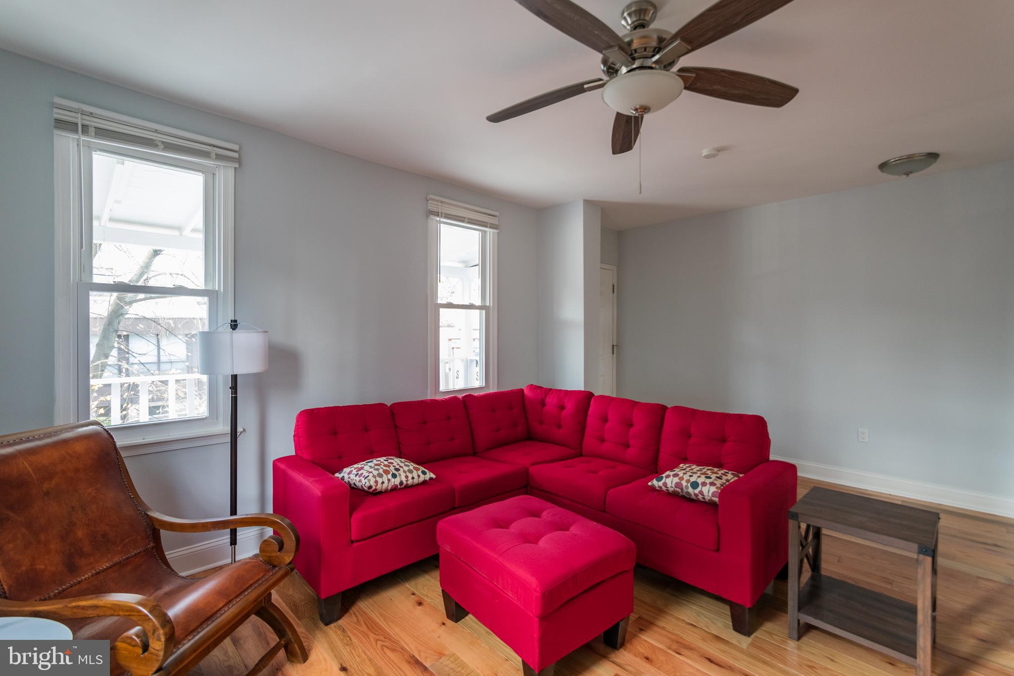 304 W MOUNT PLEASANT AVE