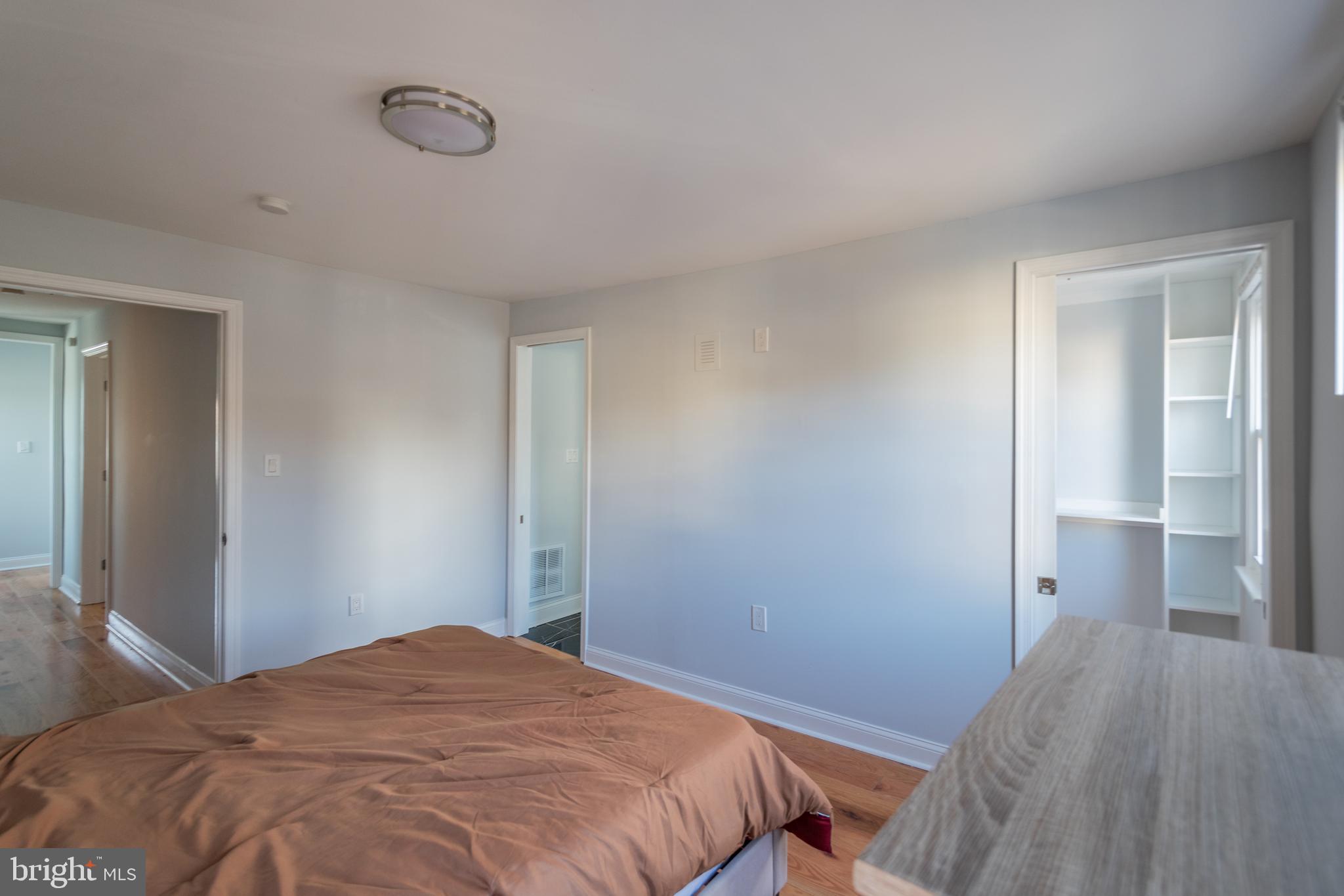 304 W MOUNT PLEASANT AVE