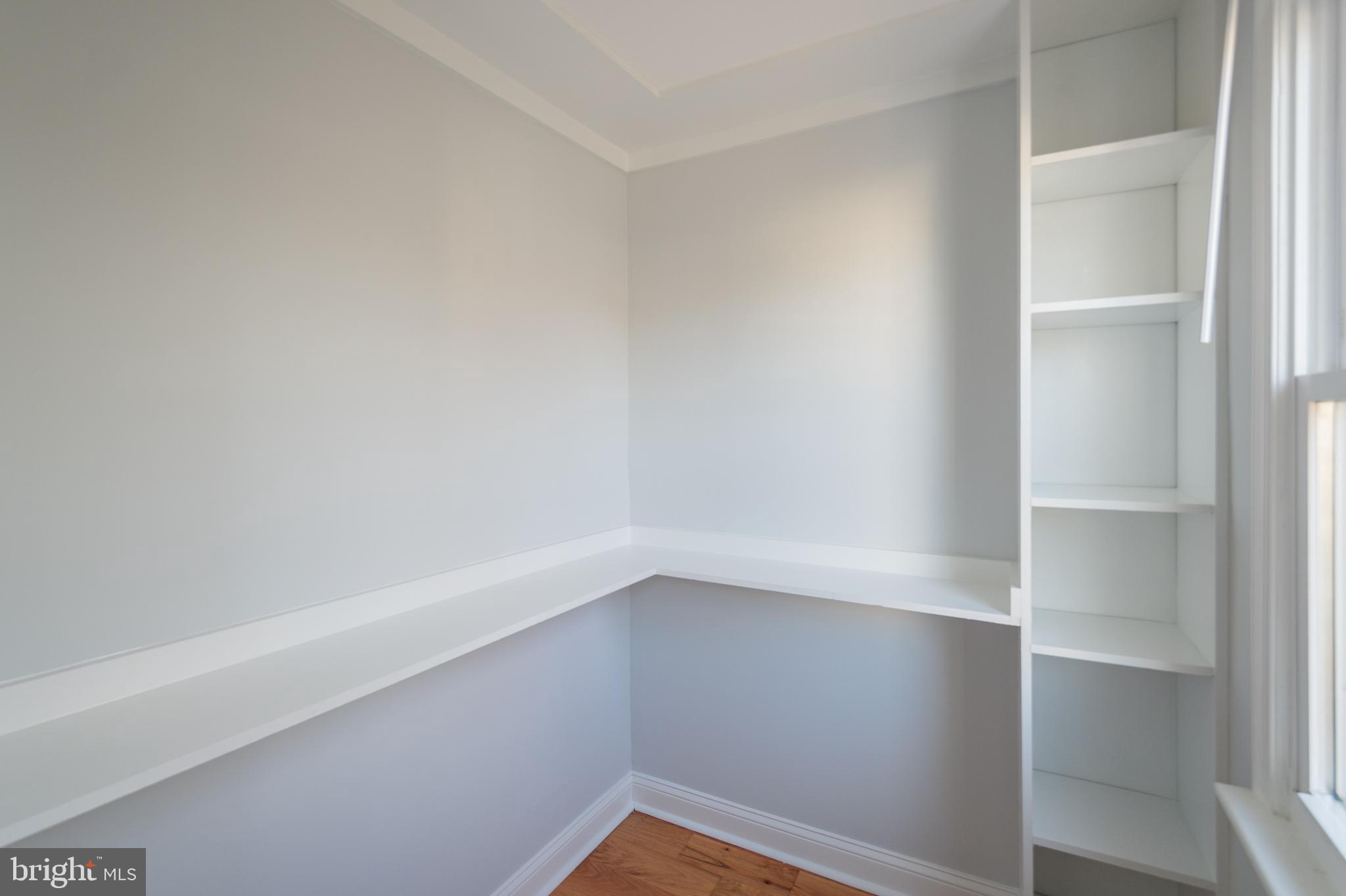 304 W MOUNT PLEASANT AVE