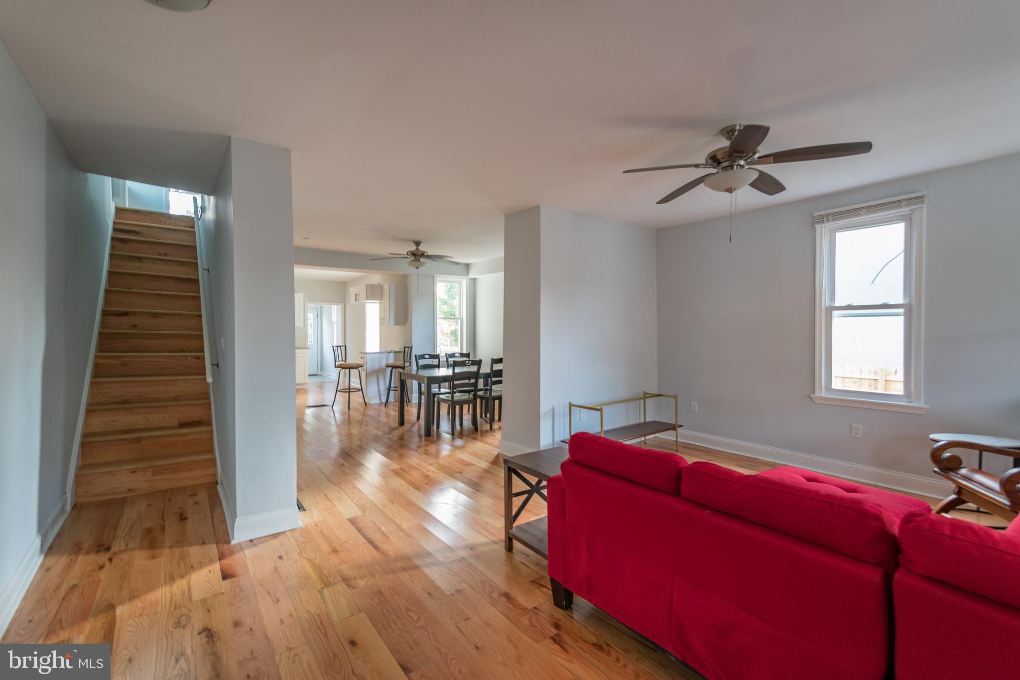 304 W MOUNT PLEASANT AVE