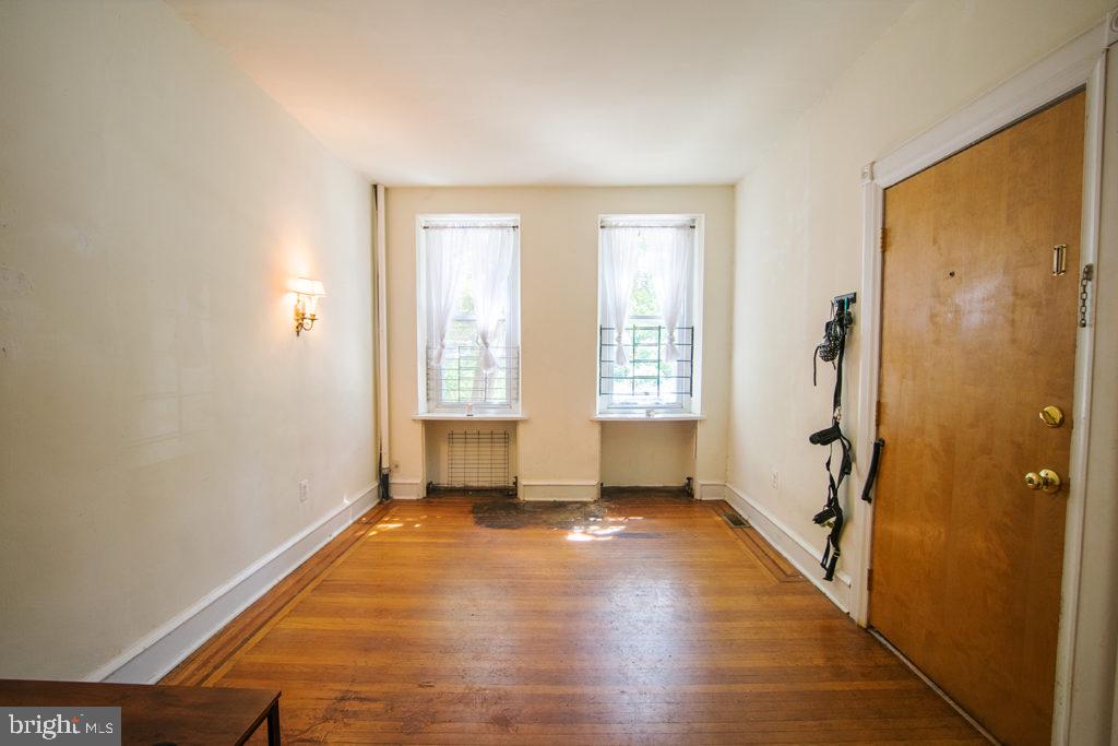 4329 OSAGE AVE #UNIT 1E