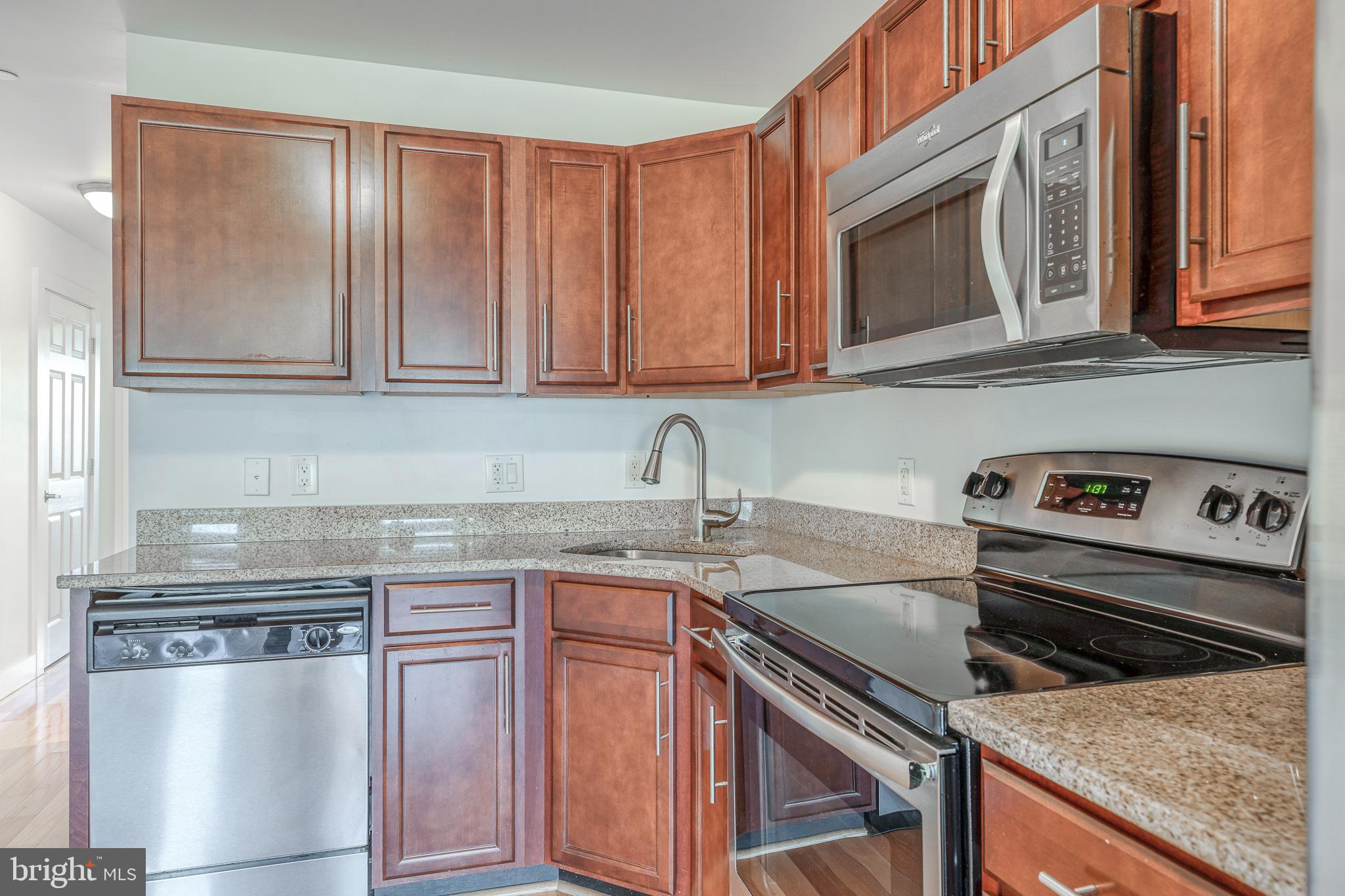 4122 HAVERFORD AVE #UNIT 8