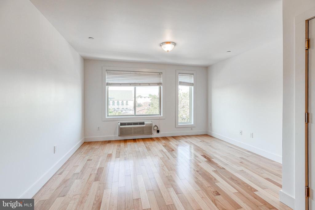4122 HAVERFORD AVE #UNIT 9