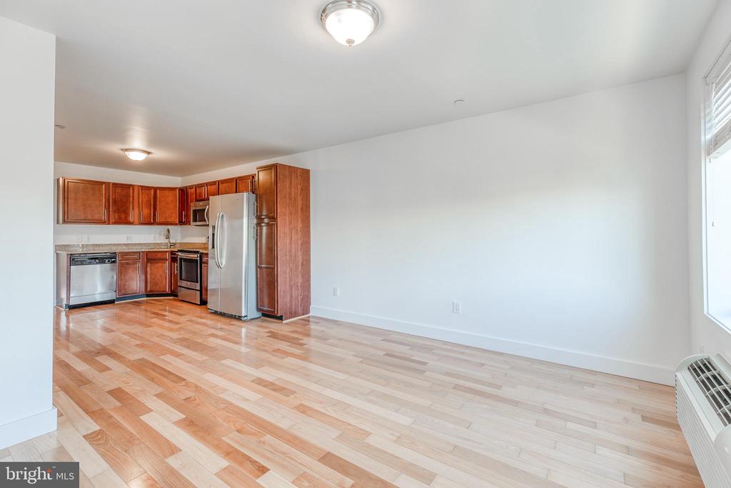 4122 HAVERFORD AVE #UNIT 9