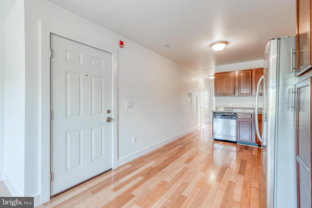 4122 HAVERFORD AVE #UNIT 9