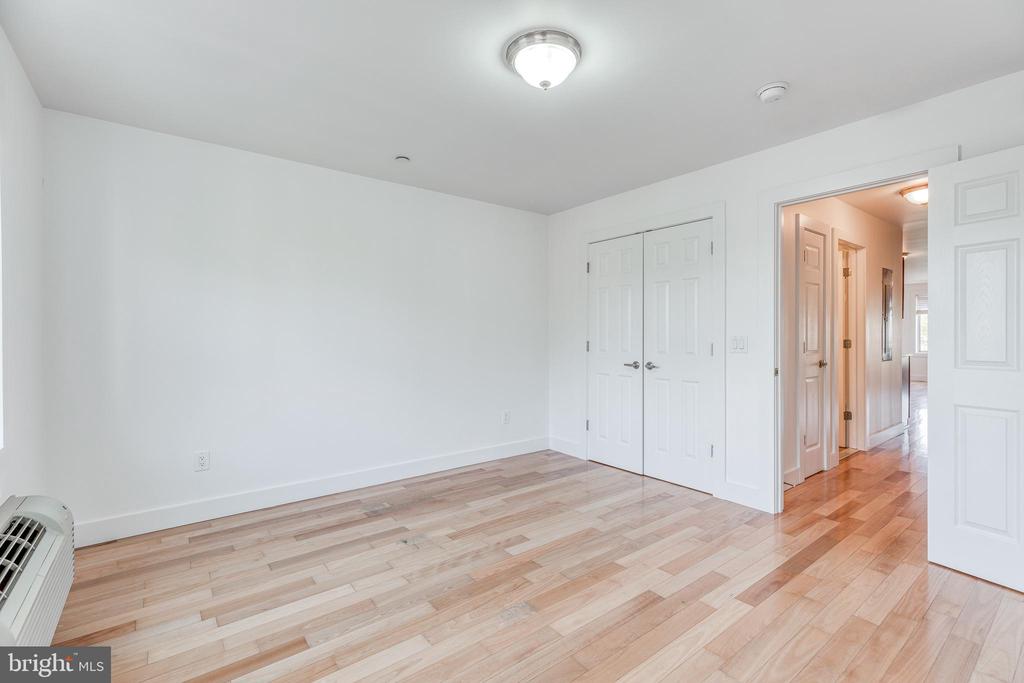 4122 HAVERFORD AVE #UNIT 9