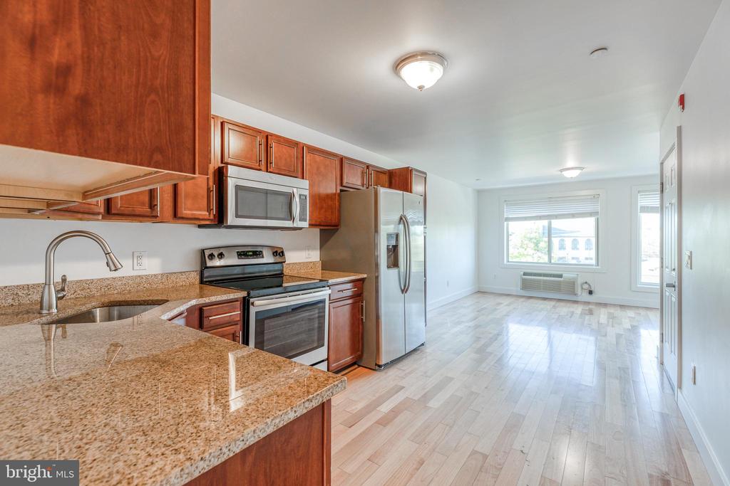 4122 HAVERFORD AVE #UNIT 9