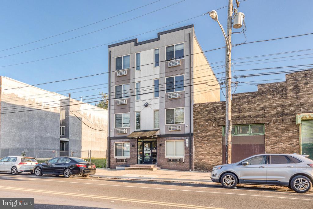 4122 HAVERFORD AVE #UNIT 9