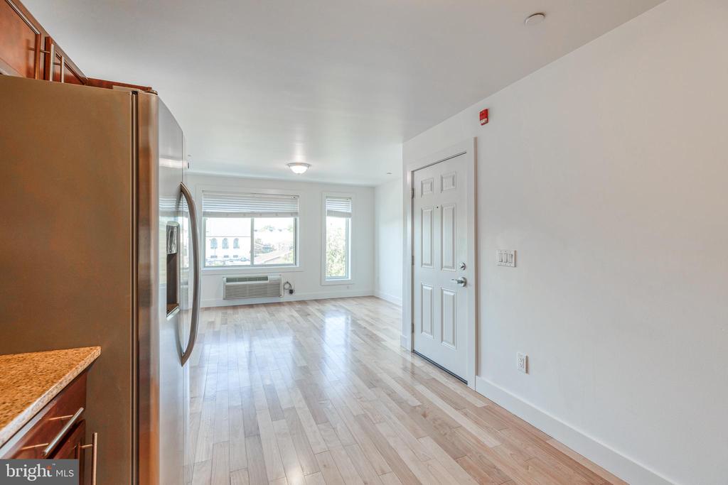 4122 HAVERFORD AVE #UNIT 9