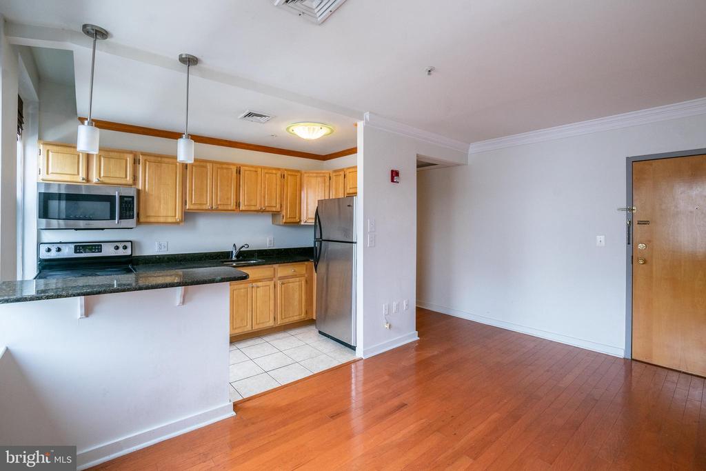 1939 CHESTNUT ST #UNIT 6B