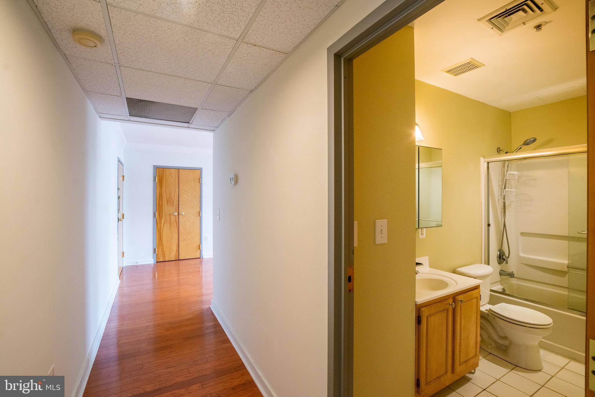 1939 CHESTNUT ST #UNIT 6B