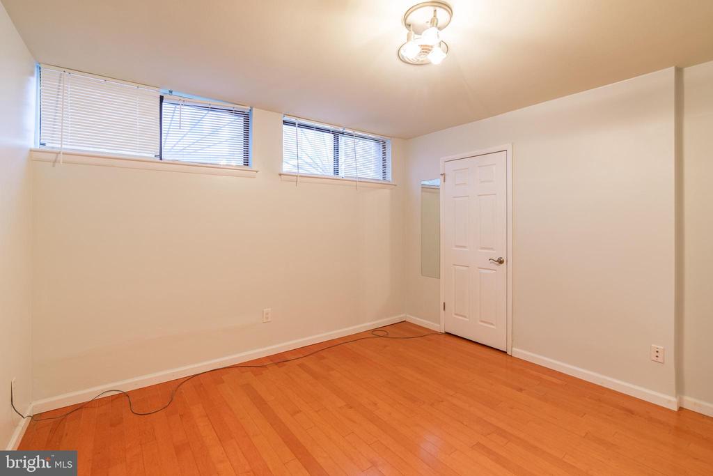 1107 SOUTH ST #UNIT B