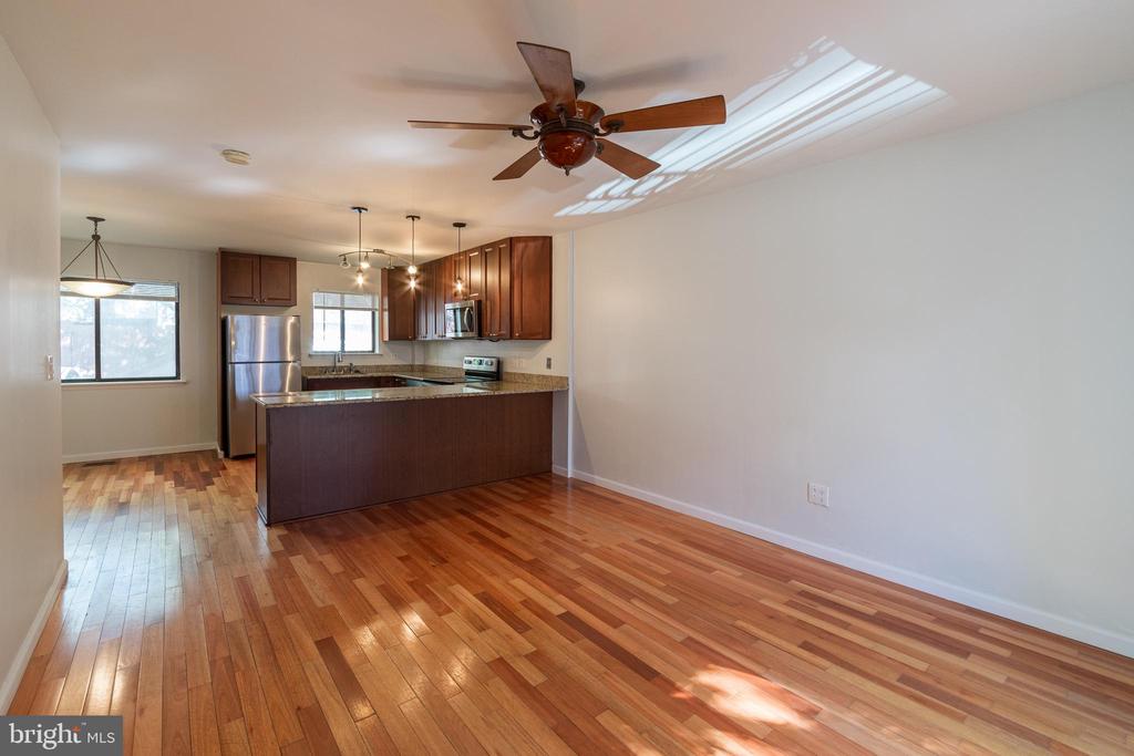 1107 SOUTH ST #UNIT B