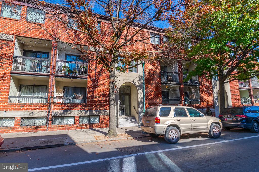 1107 SOUTH ST #UNIT B