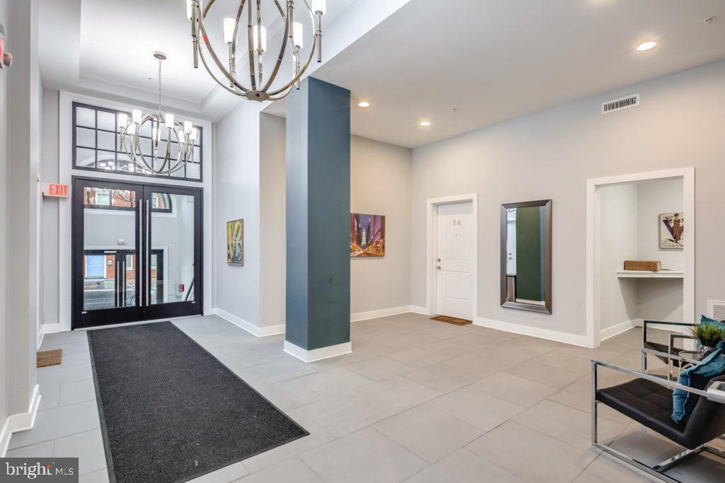 1607 CATHARINE ST #UNIT 3H