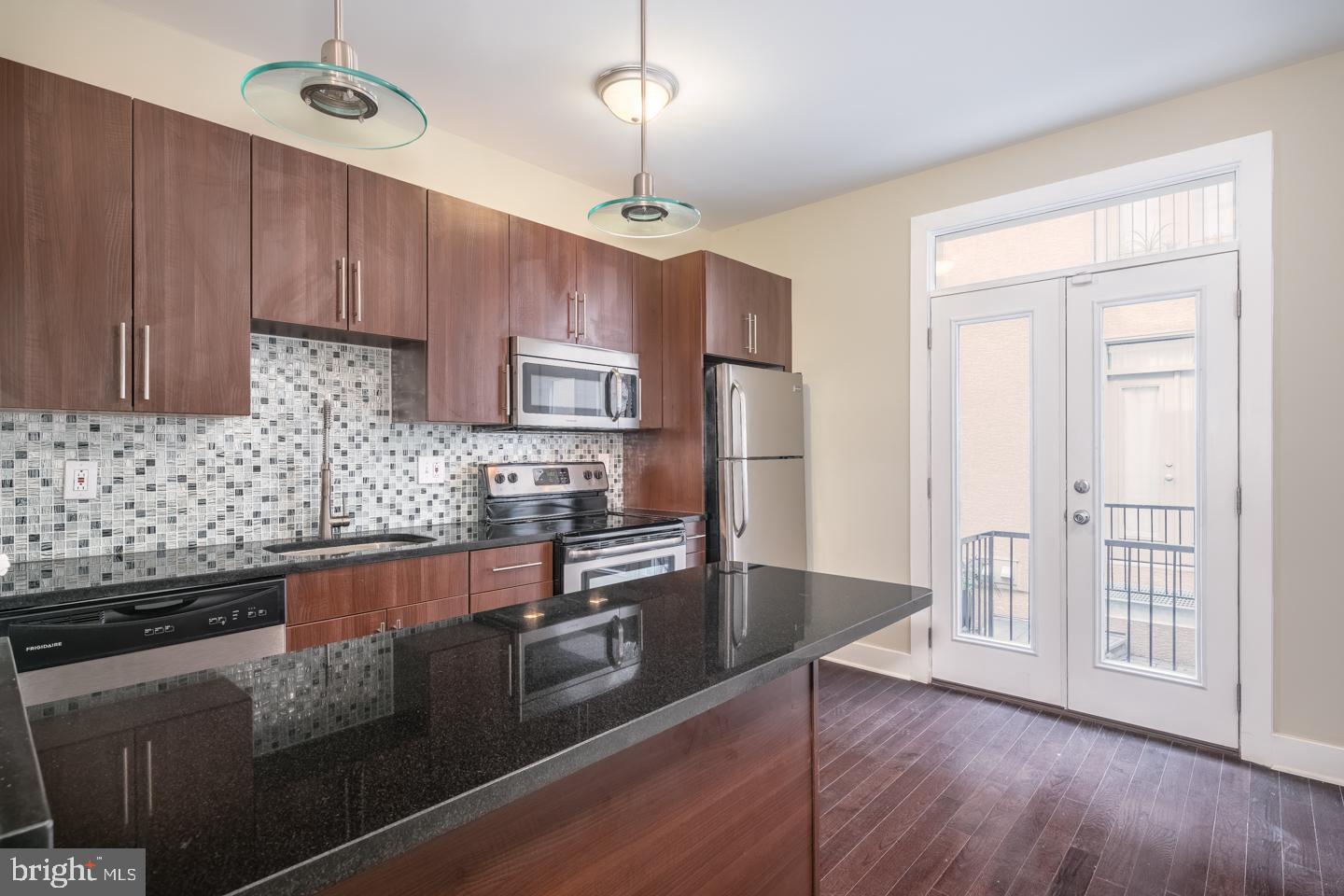 2012 W GIRARD AVE #UNIT 4A