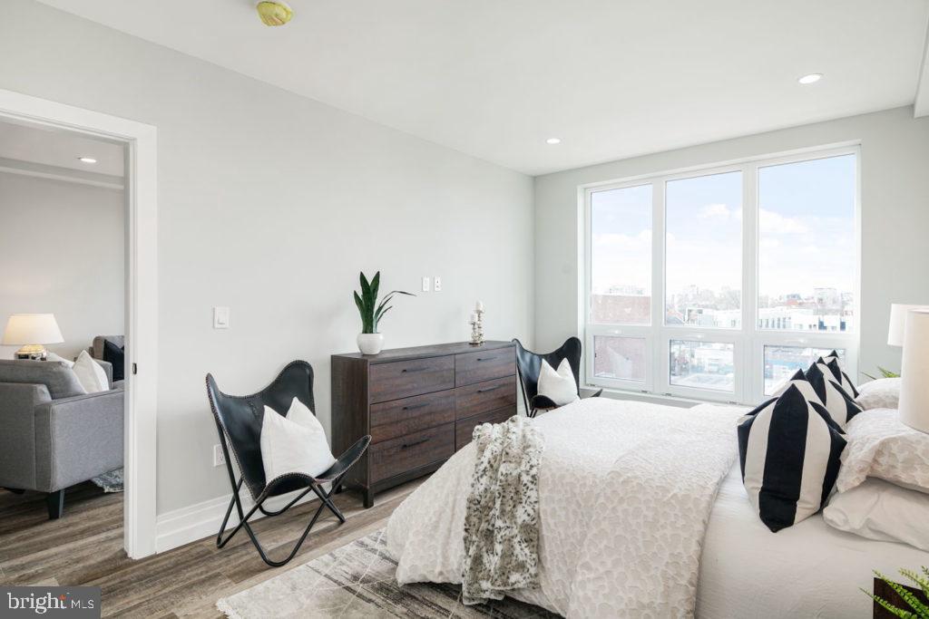 526 BROWN ST #UNIT 207