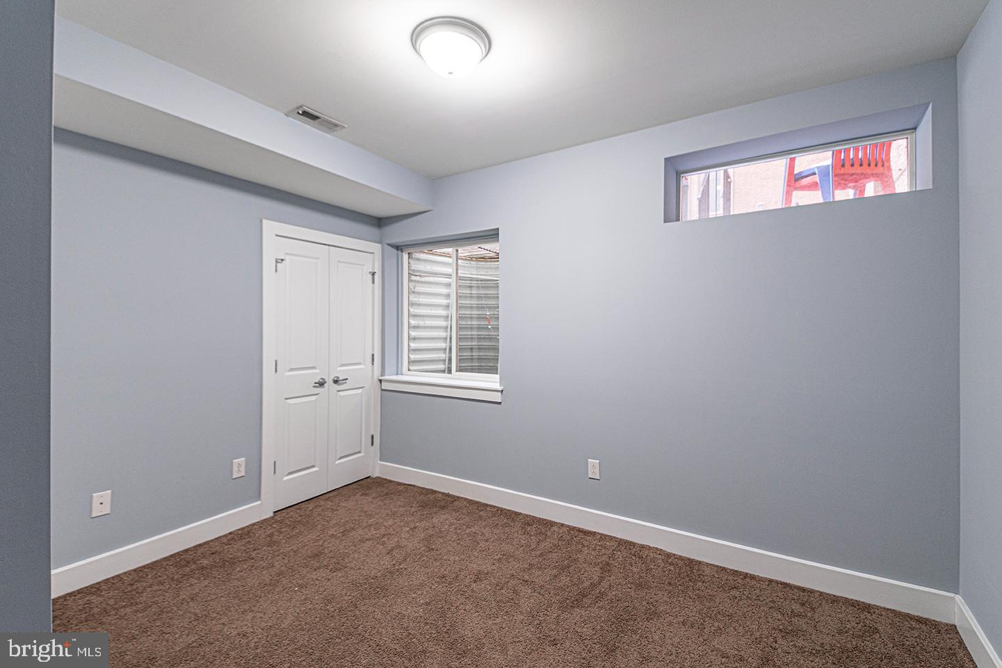 2012 W GIRARD AVE #UNIT 15A