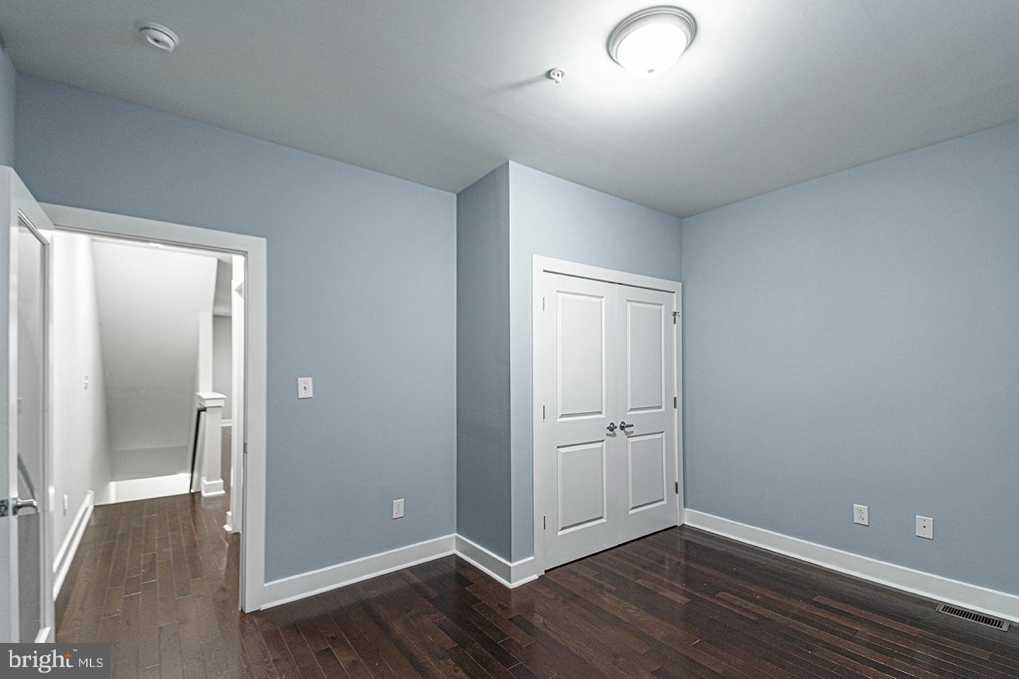 2012 W GIRARD AVE #UNIT 15A