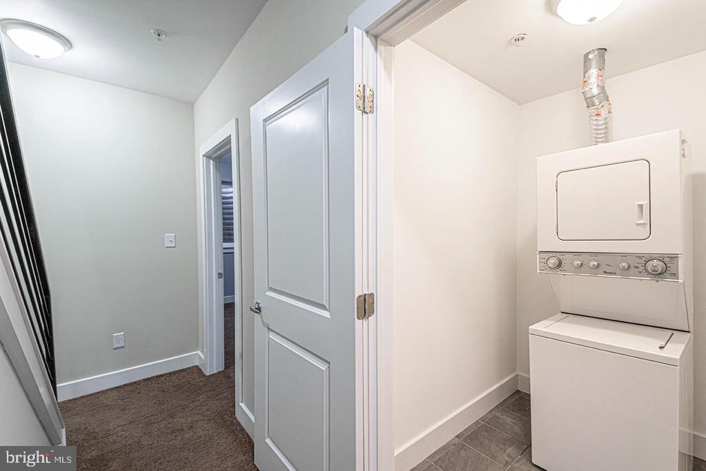 2012 W GIRARD AVE #UNIT 15A